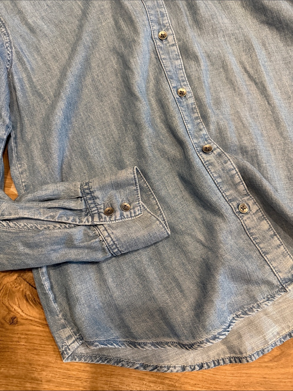 Splendid soft Light Blue Denim Button-Up Shirt -Women - Picture 7 of 10